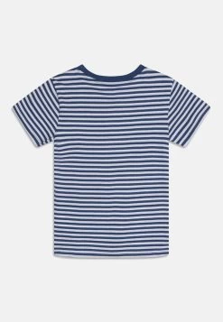 Friboo -Friboo cfd7c631f8304d09a78bca1f5e795acc